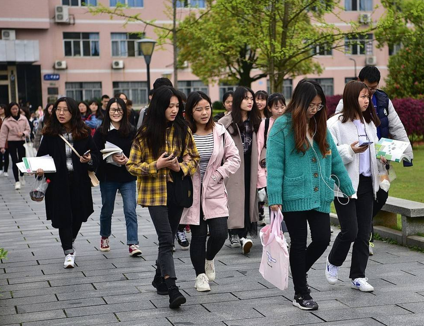 东北财经大学|大学里“最轻松”的四大专业，基本没人挂科，毕业还能拿到高薪