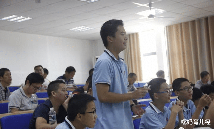 学霸|高中生4种“假努力”行为，父母被蒙在鼓里，高考成绩一出露馅了