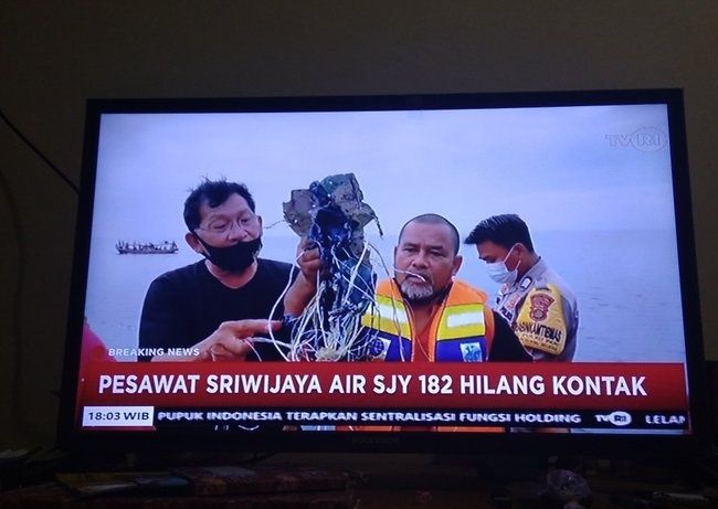 印尼航班確認墜毀， 1 分鐘內急降一萬英尺，原來是因為TA！-圖2