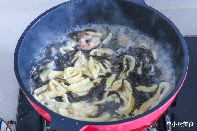 『鸡蛋』?明日夏至，有条件的话记得喝这碗汤，30块钱煮一锅，赛过喝骨头汤