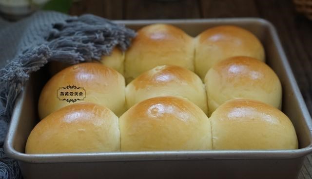 面包:值得分享1000次的面包方子,口感柔软,吃了上瘾,放3天也不硬