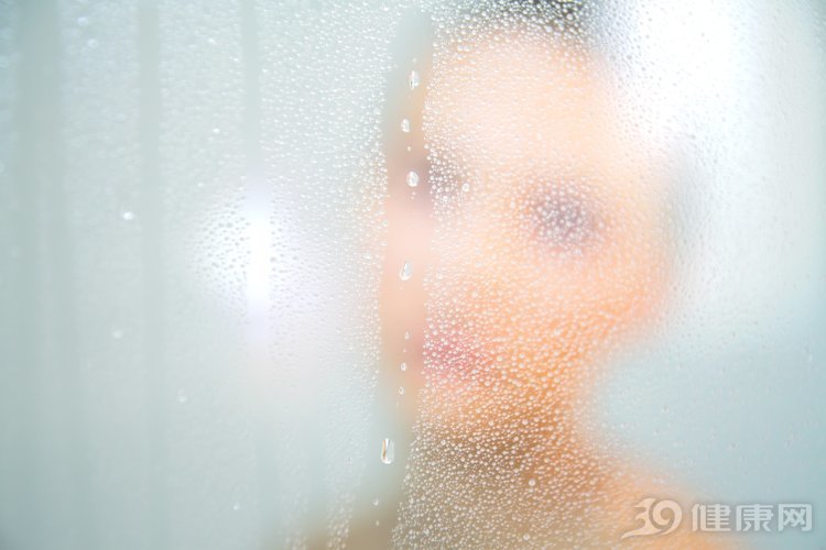 痘痘■女性“下面”长痘痘，是怎么回事？不瞒您说，与这5个原因有关