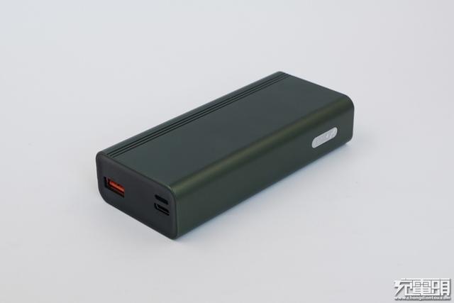 lightning|苹果iPhone的最佳伴侣！7款Lightning快充口充电宝选购指南