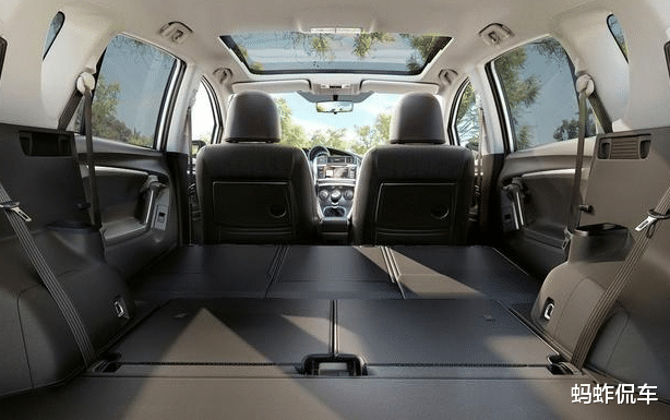 『丰田』丰田爆发了!高颜值旅行车亮相,大7座自带“双人床”,要啥杰德