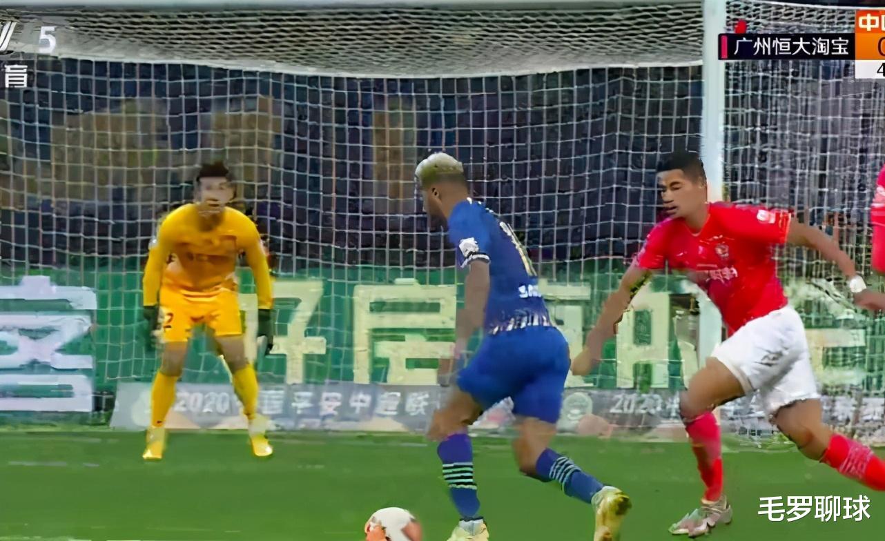 陈戌源|恒大为国足世界杯送大礼！陈戌源熊抱5亿巨星，这一瞬间意味深长