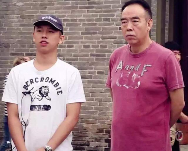 #陈凯歌#陈凯歌的两个儿子，同一个爸同一个妈，两人颜值差距不是一般大