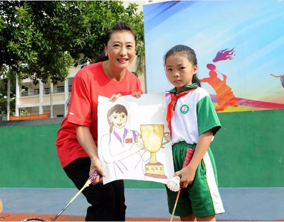 张宁@“羽坛皇后”张宁再婚：挺着大肚子带队夺冠，而今生活状况怎样