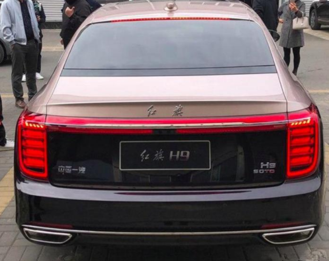 『红旗h9』了不起的中国造！红旗H9实车获好评，关键价格不贵，档次还高