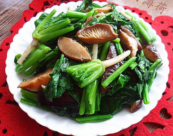 『香菇』三月,宁可少吃猪肉,也莫要错过此菜,补钙质,肠道也通畅了!