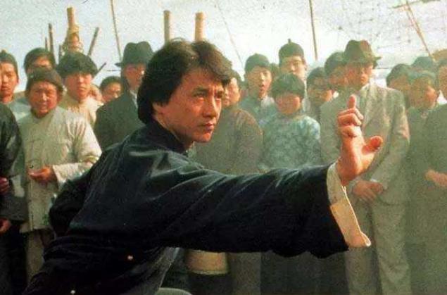 吴京|她片酬比李连杰和成龙的总和还高,连走路都要钱?吴京:请不起!