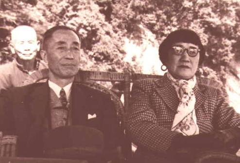 趣观历史|得知未婚妻病逝，男子悲痛大哭，17年后却与“亡妻”在故乡重逢