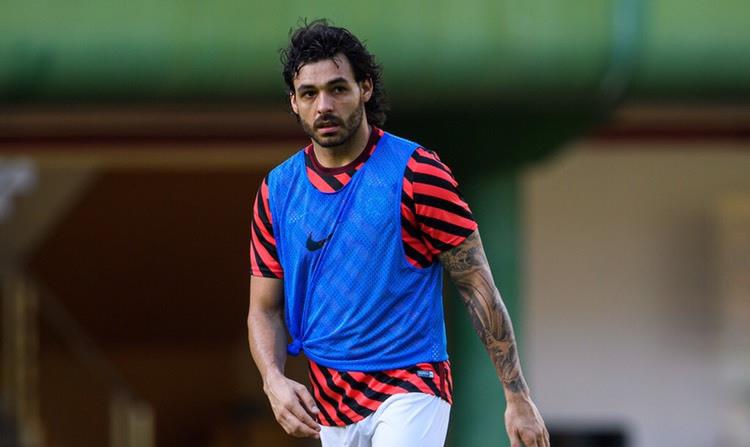 广州恒大|粮草先行！广州恒大兵发大连，球队一举动展现魄力！