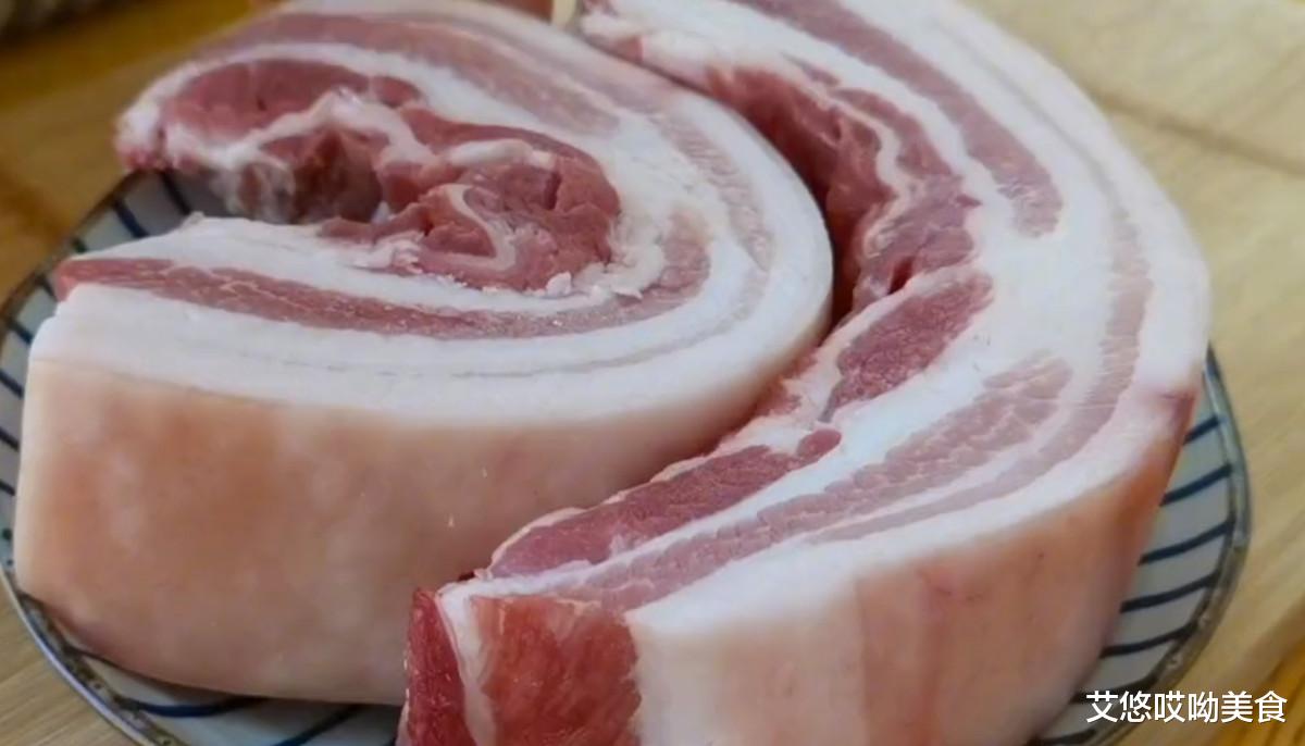 【鹌鹑蛋】五花肉新吃法，不加油不加水，出锅软烂，吃得汤汁都不剩