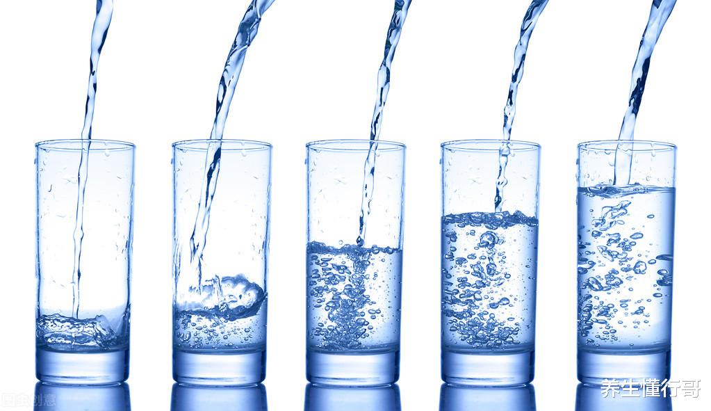 尿酸|46岁男子尿酸860,最终肾衰竭离世,医生叹息只因为“它”吃多了