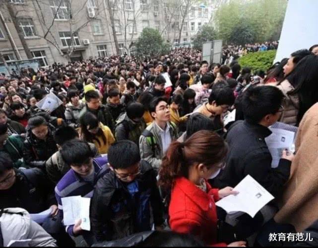 『高校』今年高校里“最惨”不是大四毕业生,而是他们!