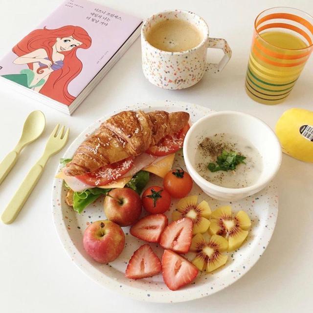 【】韩国太太的家也太治愈了吧！85㎡小房一尘不染，全屋收纳井井有条