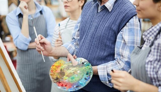 美术|喜欢艺术类专业的美术生，一定要参加校考，考上八大美院吗？