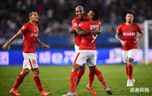 「广州恒大」恒大为啥0-3惨败富力？这位名记一针见血给出答案，说的太对了