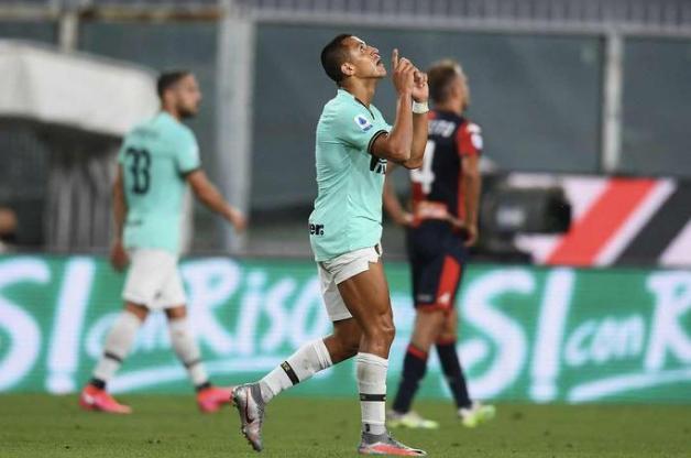 曼城|转会大戏上演！曼城夏窗第一签达5年协议，曼联做梦都笑醒了