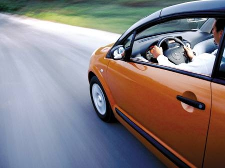 新车■磨合期时速超过120对发动机有影响吗?