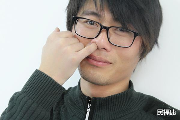 医生|为啥好好的鼻毛，长着长着就“窜”出来了？医生：原因在自己身上