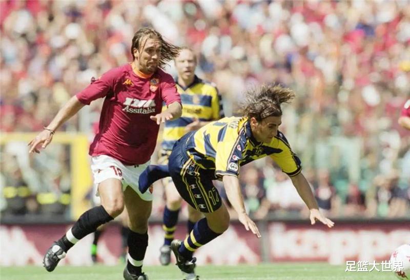 #克雷斯波#生不逢时的意甲金靴，先与巴蒂竞争，后在米兰城碰上维埃里因扎吉