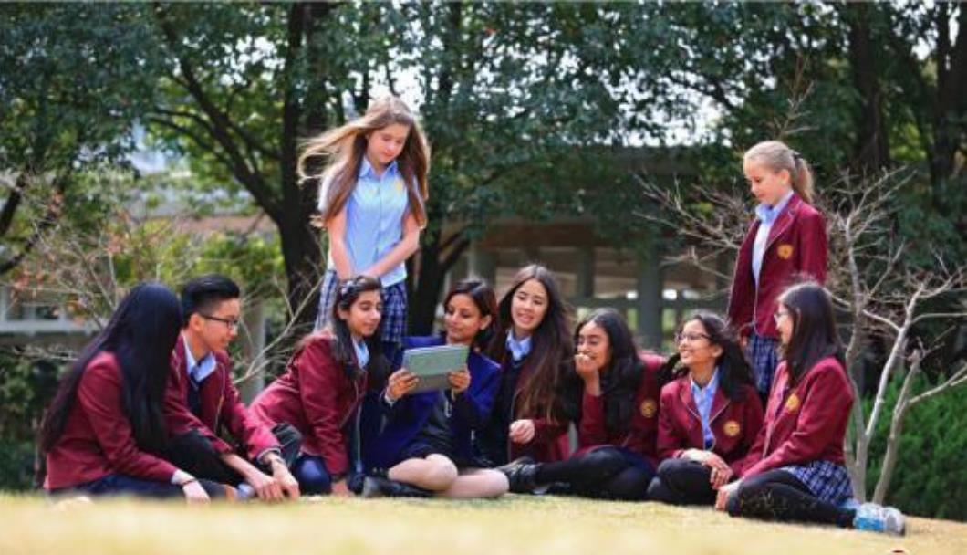 「国籍」“包机”事件普及了一个常识：国人十年寒窗，不如洋人一纸国籍