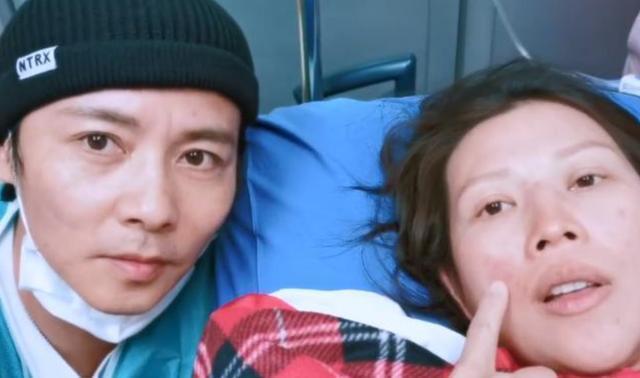 衰老|有种“衰老”叫蔡少芬，46岁高龄产子后，跟丈夫合影如同两代人