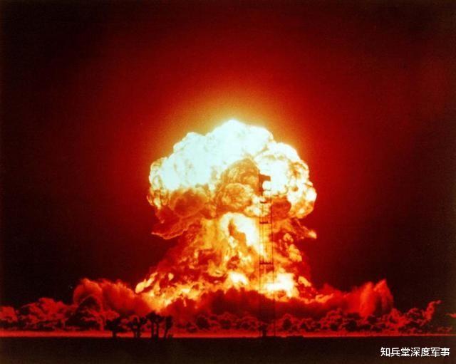核武器@一个国家到底拥有多少核武器才算够用，是不是越多越好？
