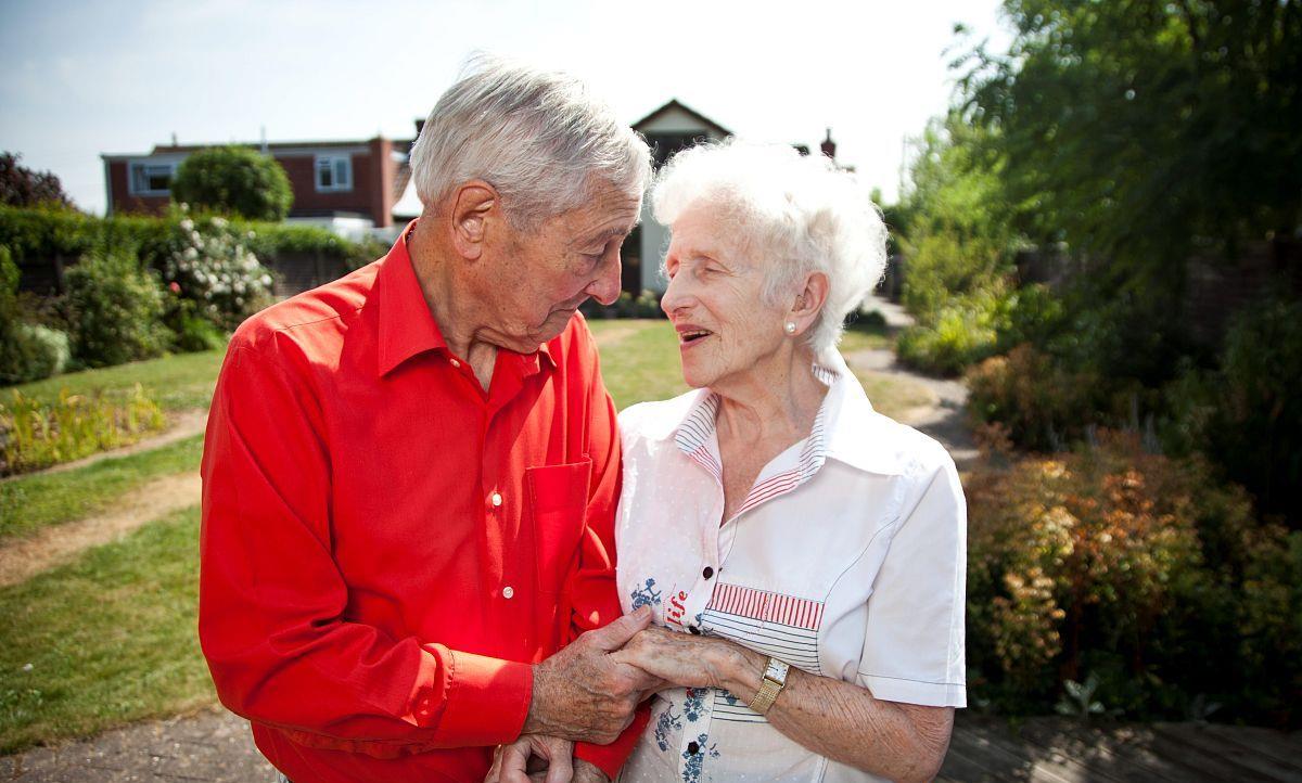 双鱼座|10月初，情意难忘，前任回头，3星座回头求和再续前缘，成功有望