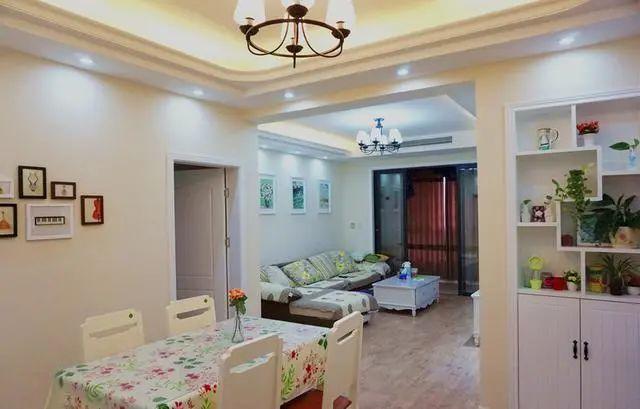 []新房入住抹脖自尽！这15处装的感觉没带脑子！房毁钱光！一团乱麻