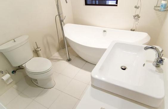 |卫生间装修，要把蹲坑抬高20公分吗？老师傅给出答案，一看你就懂