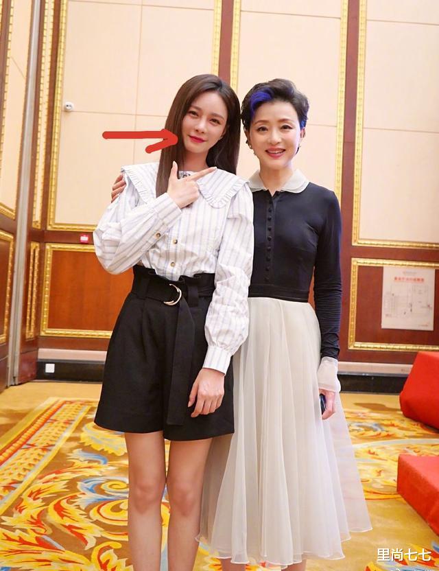 姐姐|太实在！杨澜发姐姐合照不P图，伊能静太苍老，沈梦辰鼻子会发光