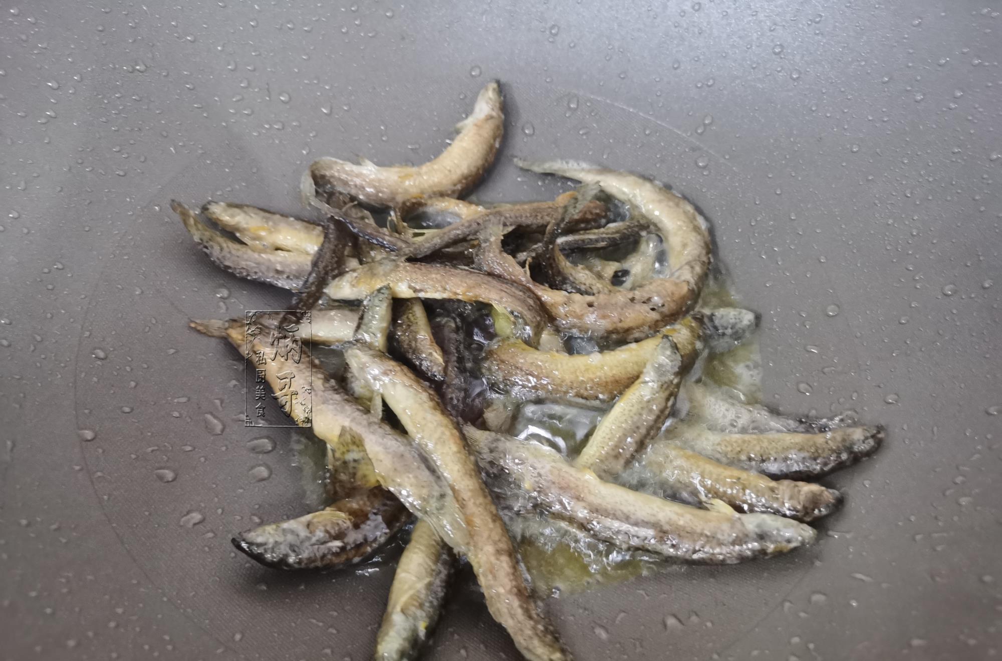 泥鳅|全身都是宝的鱼，营养比鳗鱼还高，河里越来越少了，有钱吃不到！