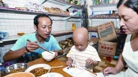 #甲醛#“白血病”专挑孩子下手，是因孩子爱吃这道菜，3种食物少给娃吃