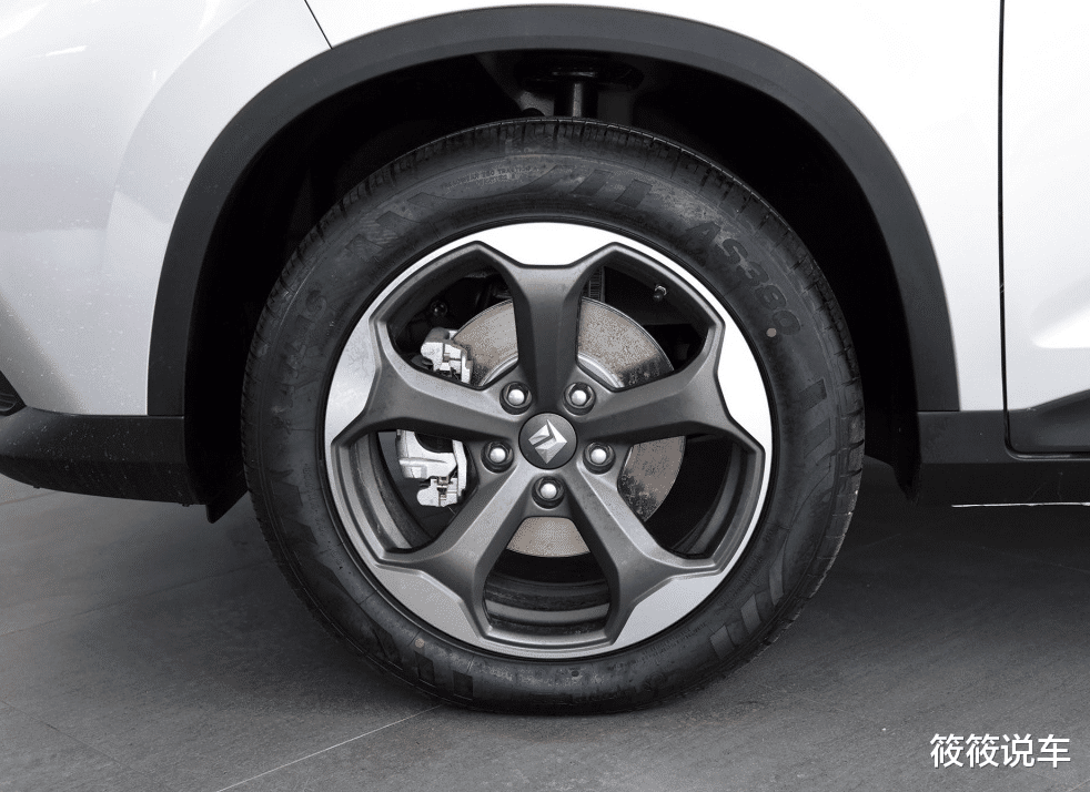 [自动驾驶]让国人“骄傲”的豪车！7.88万配自动驾驶，大厂出品，每公里4毛