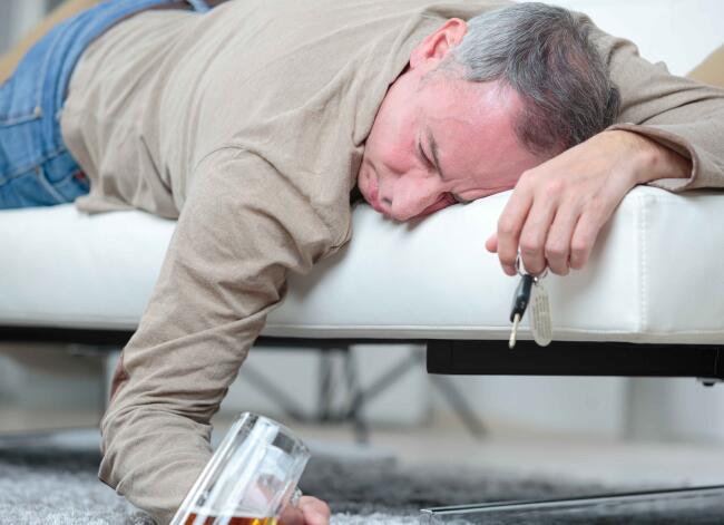 致癌物|癌症的“帮凶”被揪出，患上癌症的人，通常都有四个共同点！