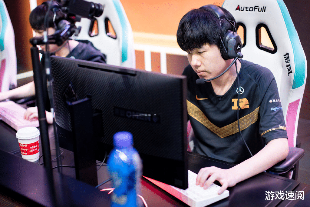 RNG|RNG小虎立“军令状”？直播坦言：如果输给LGD，说难听点当场退役