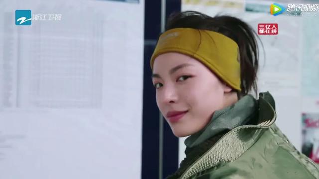 #冯小刚#冯小刚的“芳华三美”,终于各自为正了