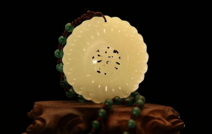 [雕刻]谁将会成为和田玉的终极收藏目标呢？就让我为您揭晓！