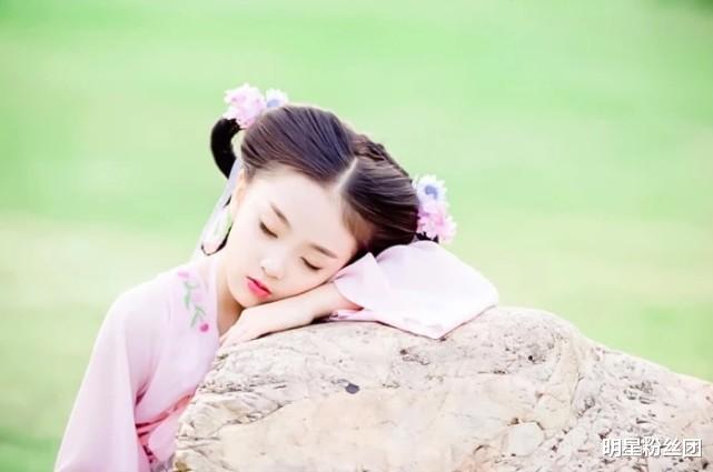 『陶奕希』小戏骨陶奕希扮演《东宫》中小枫，14岁的她虽然小，却绝色倾城