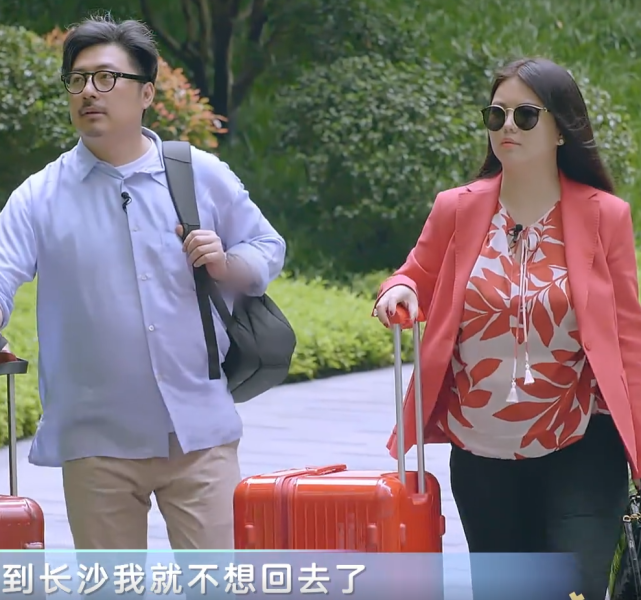 李湘|李湘购新房录节目，你真以为她是要减肥？提车送粉丝暴露真实目的