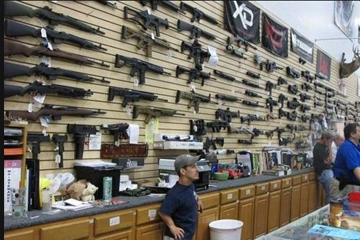 |美国的枪支超市够开放了,直到看见子弹售卖机,才知道啥叫随意!