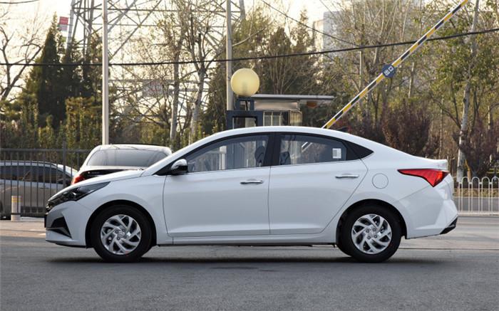 【轿车】年轻人想要的合资轿车,价格便宜很漂亮,1.4L动力好开又省油