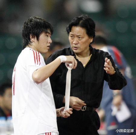 【国足】阵型343！国足浪费天赋最强11人，只要听到名字就会感到惋惜