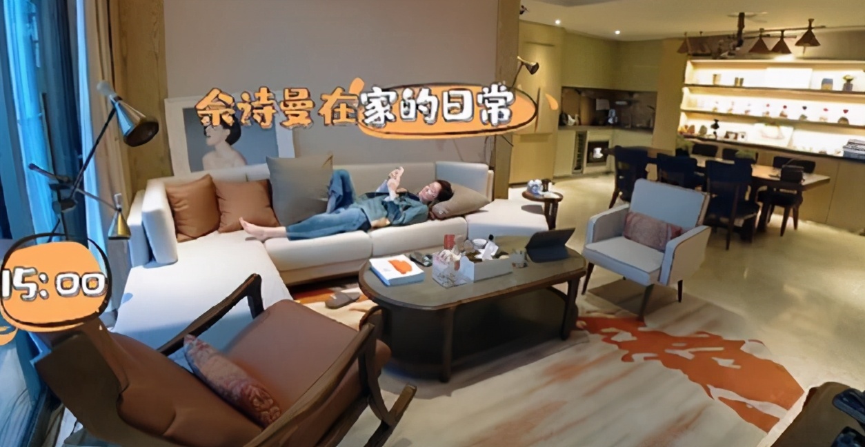 走進佘詩曼香港的傢，45歲未婚過獨居生活，客廳面積不到十平米-圖5