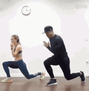 ▲71岁的年龄17岁的腿，婚纱女王近照曝光，用身材再次征服所有人！