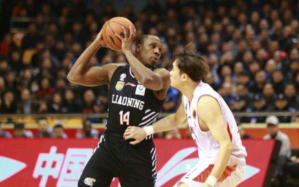 巩晓彬▲巩晓彬迎甜蜜烦恼！中外两大高手双剑合并，丁哈二神谁是二当家？