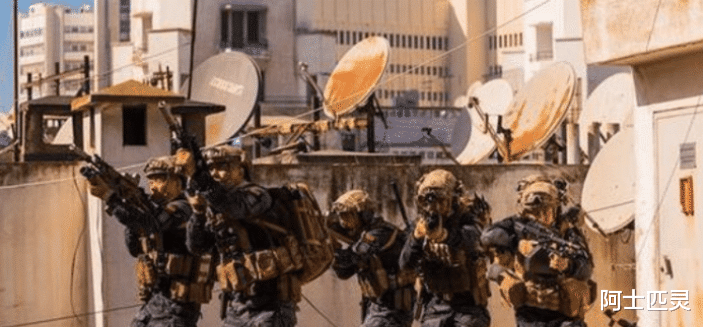 「红海行动」曾出演《红海行动》多部佳作，今患恶病卧床不起，孤身一人无亲人照顾。