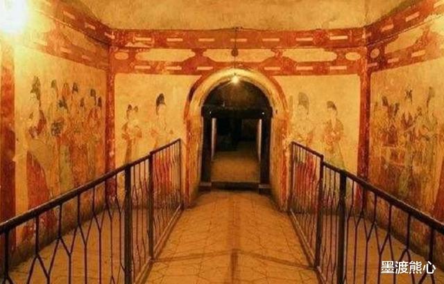 长乐@陕西挖出唐代公主墓,专家察觉盗墓贼无耻行为,悲愤道:禽兽不如